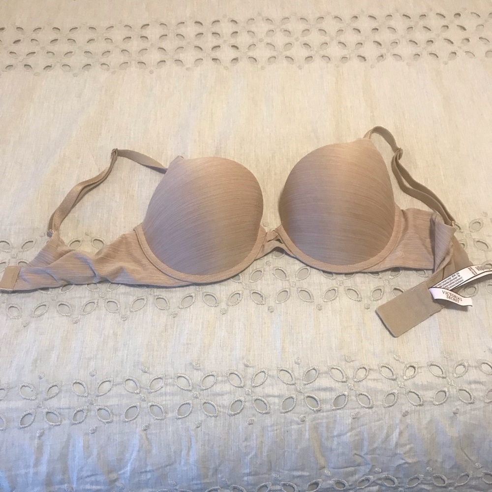 Victoria’s Secret bra